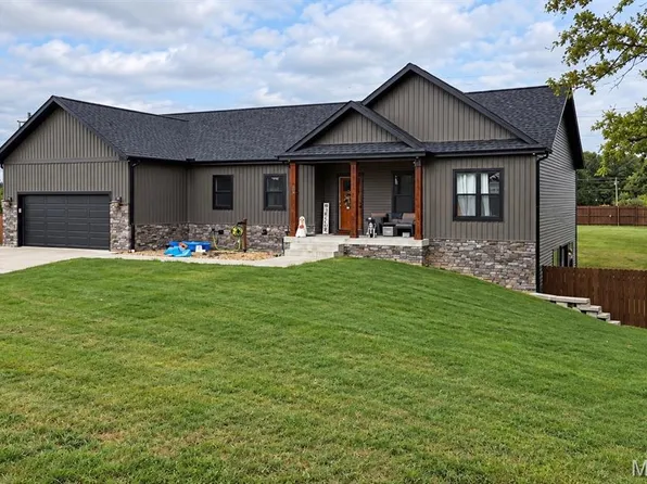 225 Berkshire Dr, Poplar Bluff, MO 63901