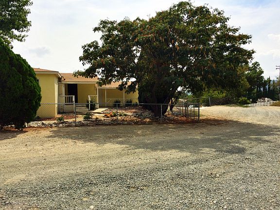 3rd image of 767 Kimbark Ave