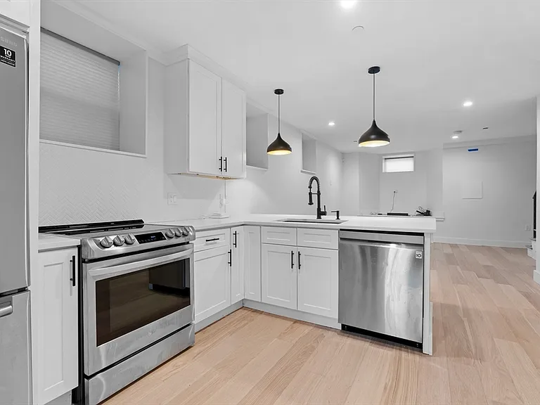 143 Trenton St #1 — Photo 8