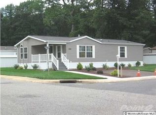 154 Grove Pl, Freehold, NJ 07728