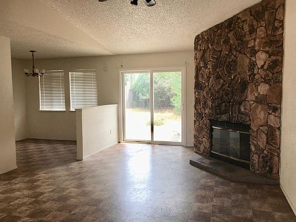 4th image of 8312 Turnbury Dr