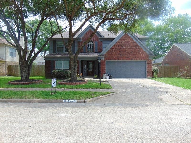 1st image of 3907 Elmwood Dr