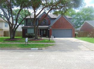 3907 Elmwood Dr, Pearland, TX 77584