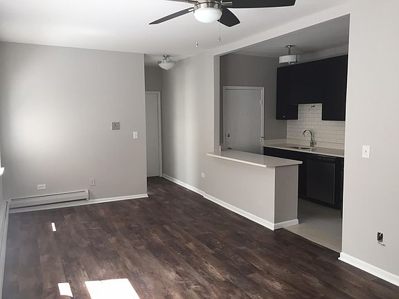 3rd image of 841 W Sunnyside Ave APT 202