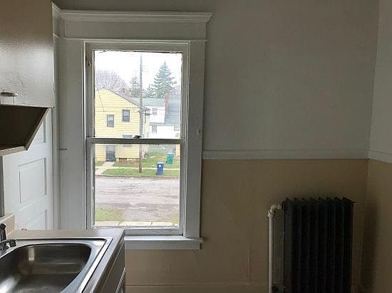 5th image of 1604 Niagara Ave APT 6