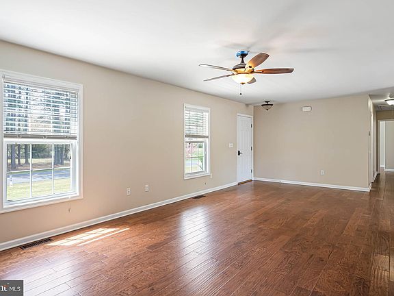 4th image of 6768 Mason David Ln