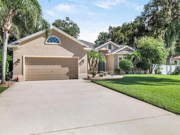 8 RIVER OAKS WAY, PALM COAST, FL 32137