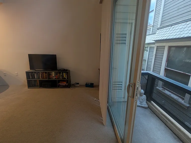2025 S St #204 — Photo 11