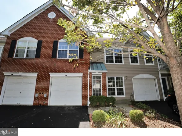 16 Lee Ct, Plainsboro, NJ 08536