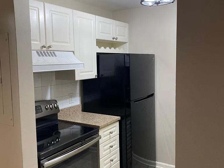 2025 Woodmont Blvd #243 — Photo 3