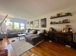 2136 Clintonville St #2, Whitestone, NY 11357