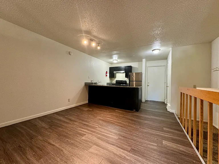 1200 College Ave #121 — Photo 6