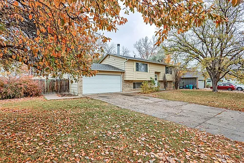 836 Winchester Dr Photo 1