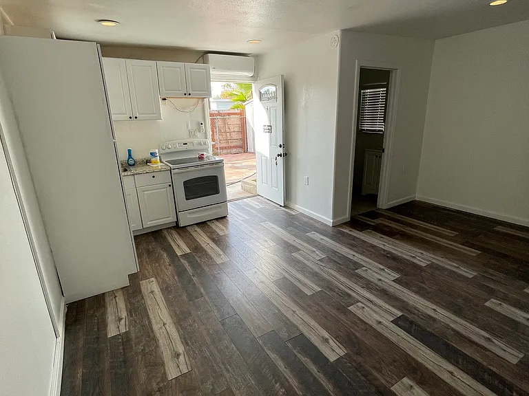 2329 Ransom St — Photo 3