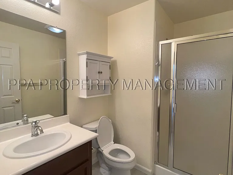 132 Shea Ct — Photo 8