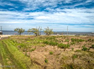 1910 N Beach Blvd, Bay Saint Louis, MS 39520