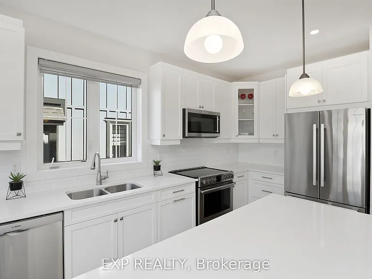 142 Sycamore St — Photo 30