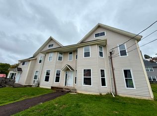 6 Pond St, Charlottetown, PE C1A2P2