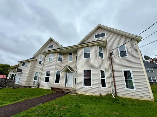 6 Pond St, Charlottetown, PE C1A 2P2