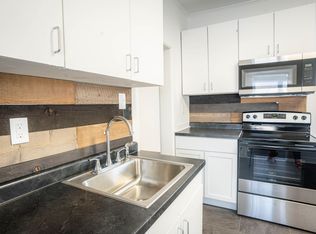 1729 Jackson St, La Crosse, WI 54601