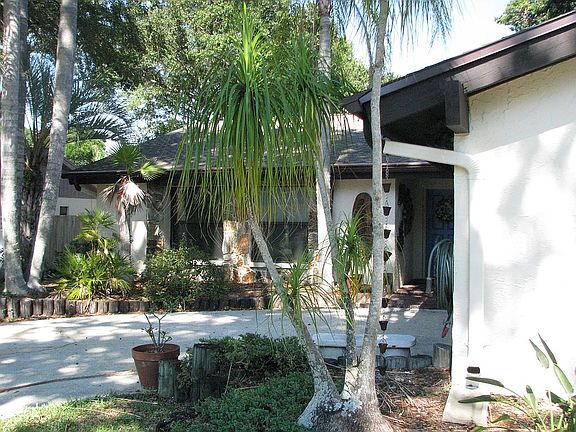 4th image of 3915 Blooming Hill Ln