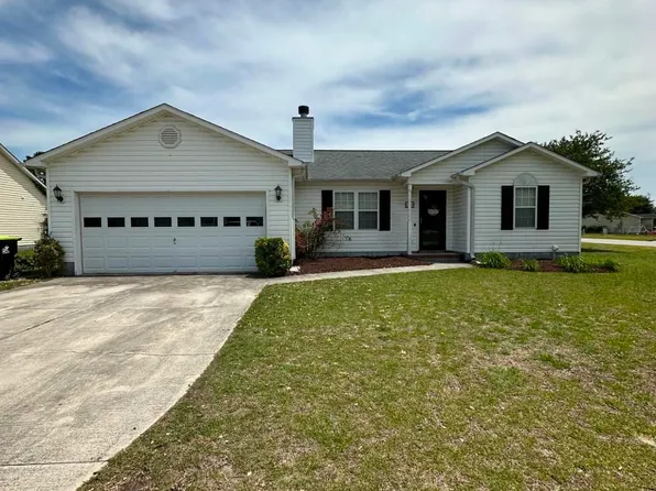 200 Essex Court, Richlands, NC 28574