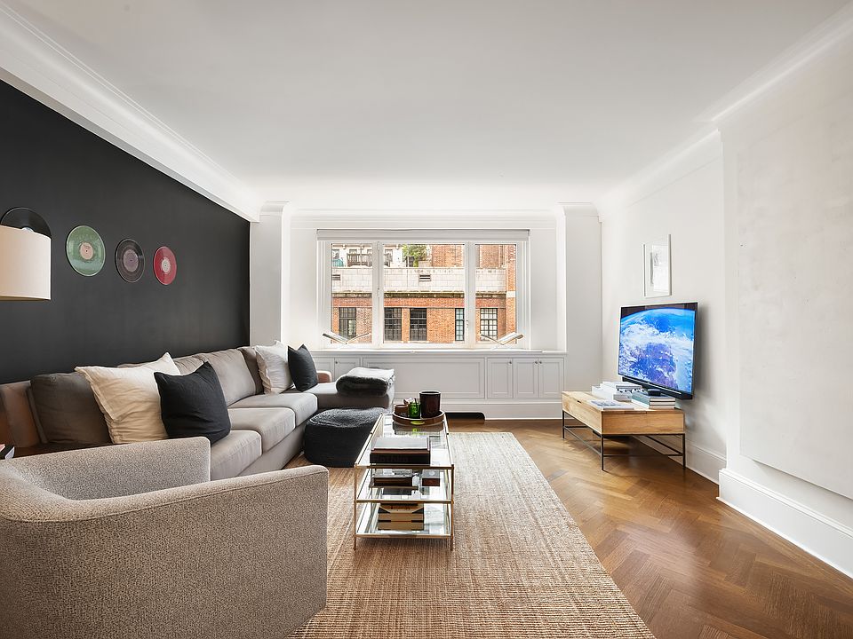 1st image of 530 Park Ave APT 8J