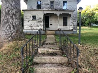 9 E 4th St, Peterson, IA 51047