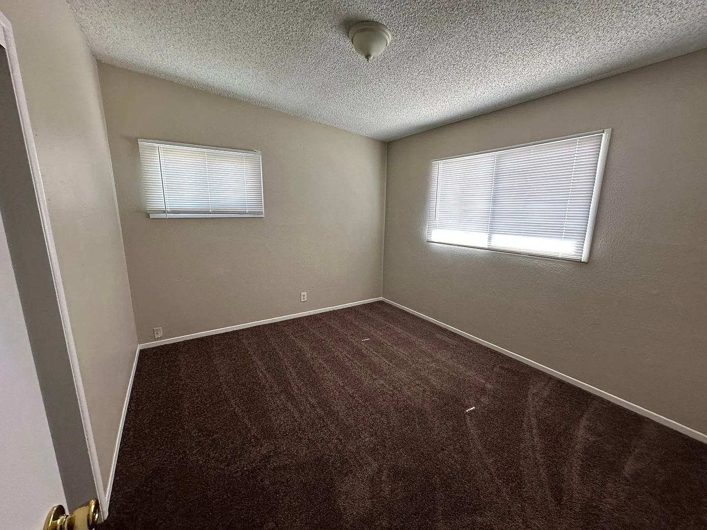Adorable 3 Bedroom — Photo 4