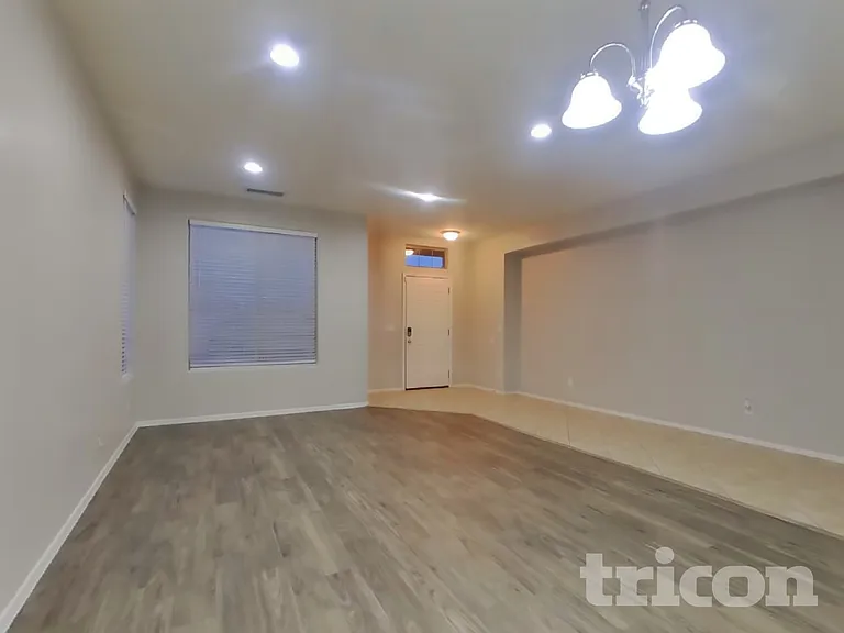8306 W Cocopah St — Photo 3