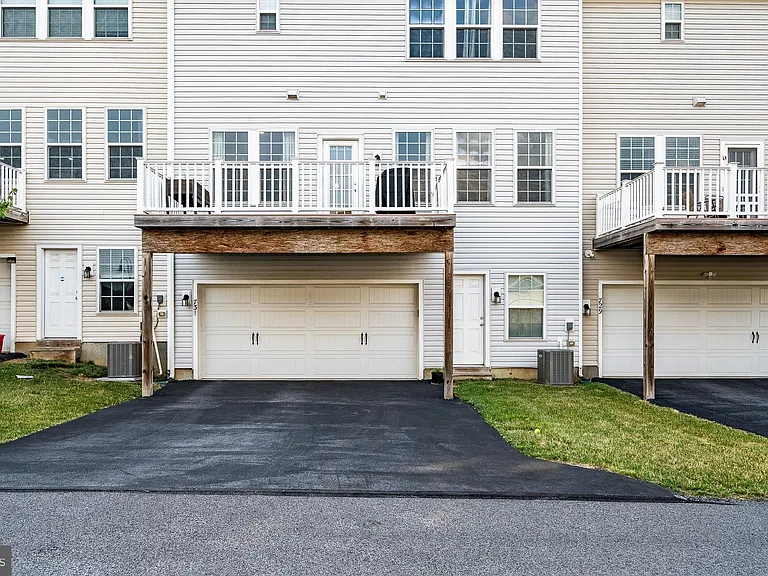 733 Sun Valley Ct — Photo 33