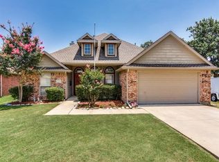 2214 Evergreen Cv, Corinth, TX 76208