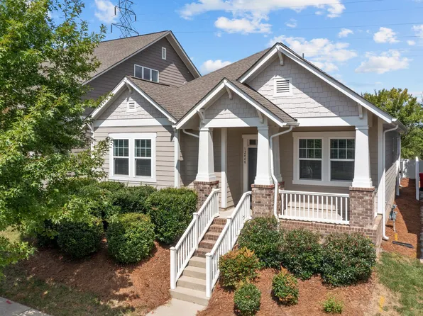 12440 Bradford Park Dr, Davidson, NC 28036