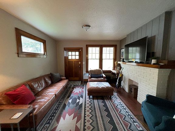 front room/living room