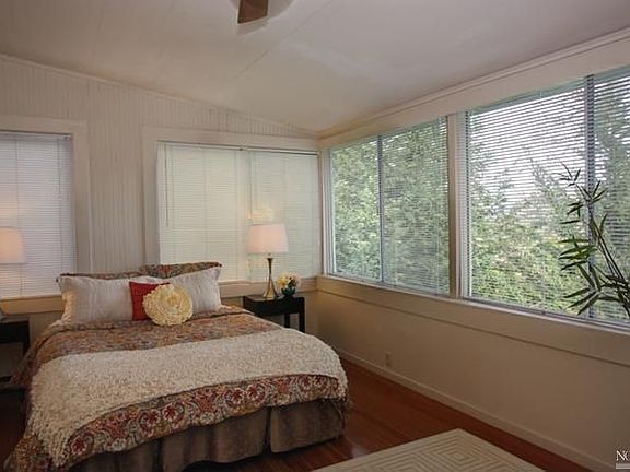 3rd image of 139 Humboldt Ave