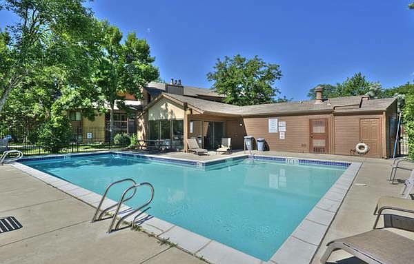 Complex Pool