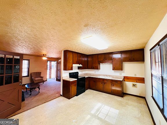 5th image of 144 Rehoboth Church Rd