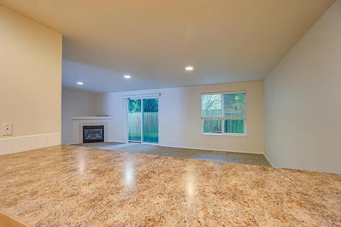 13911 NE 7th Ct — Photo 18