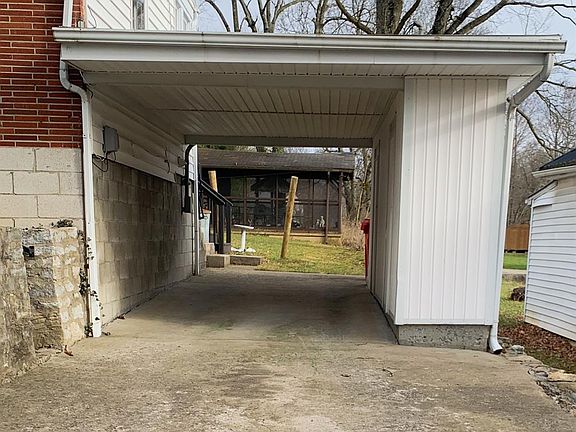 4th image of 204 S Elmarch Ave