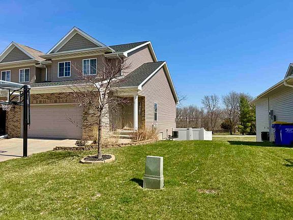 2nd image of 1572 Sadler Dr