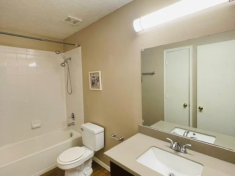 3915 Vauxhall Dr S — Photo 15