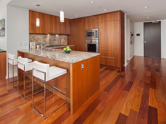 5th image of 10700 NE 4th St Unit 3708