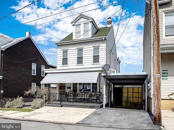 2nd image of 2056 W Norwegian St