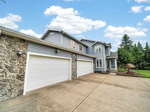 4th image of 3213 Westwood Estates Dr
