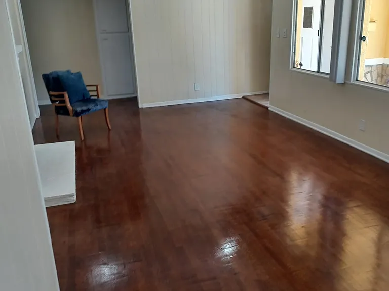10847 Saticoy St — Photo 5