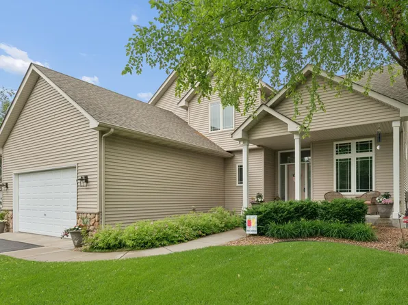 1803 Countryside Dr, Shakopee, MN 55379