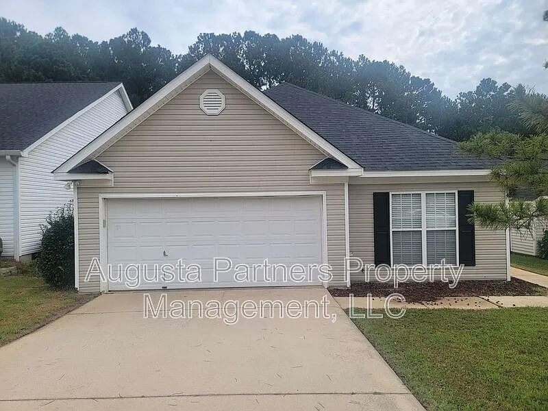 481 Connemara Trl