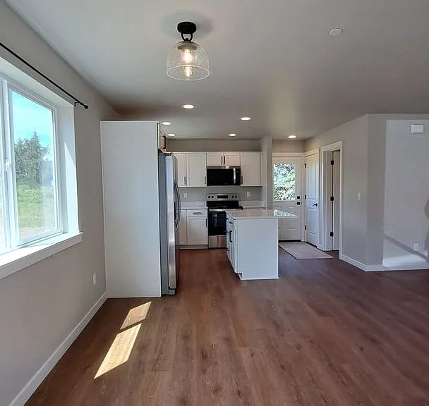 3111 E Camellia Way — Photo 6