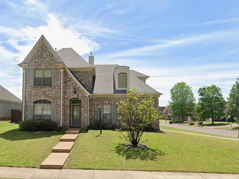 1st image of 15 Birch Springs Dr