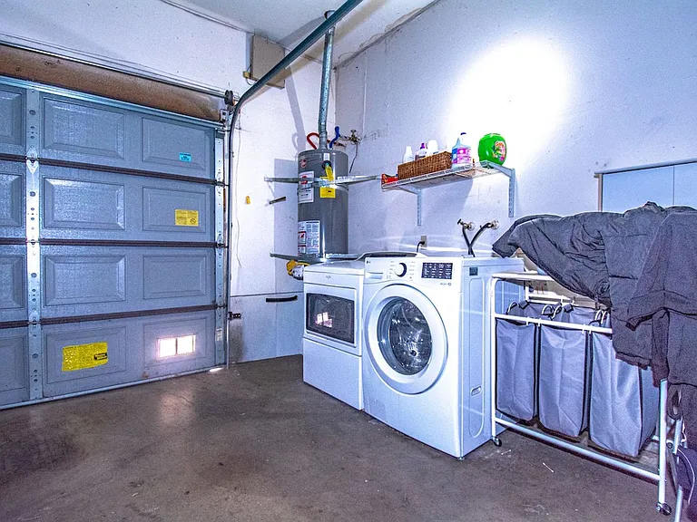 8408 Spring Desert Pl #G — Photo 24
